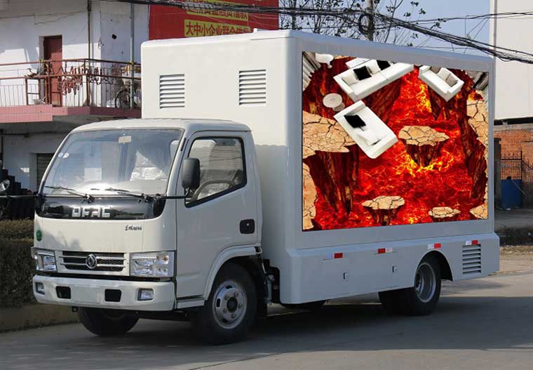 東風銳領廣告車(國五 6.8平米)